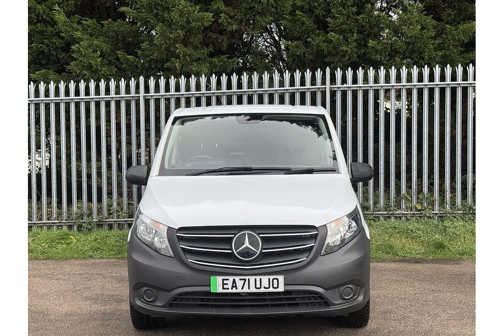 Mercedes-Benz eVito 114 E Pure White #3