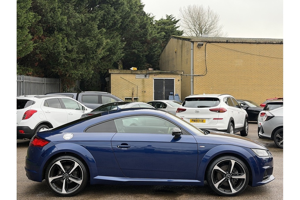 Audi TT Tfsi Black Edition MX18ZSJ Blue #6