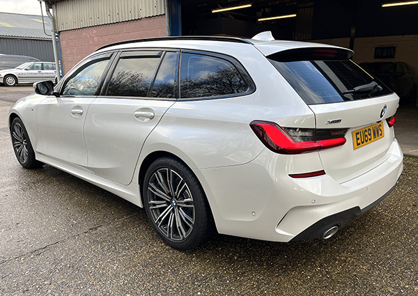 BMW 3 Series M Sport Touring Xdrive EU69WWS White #5