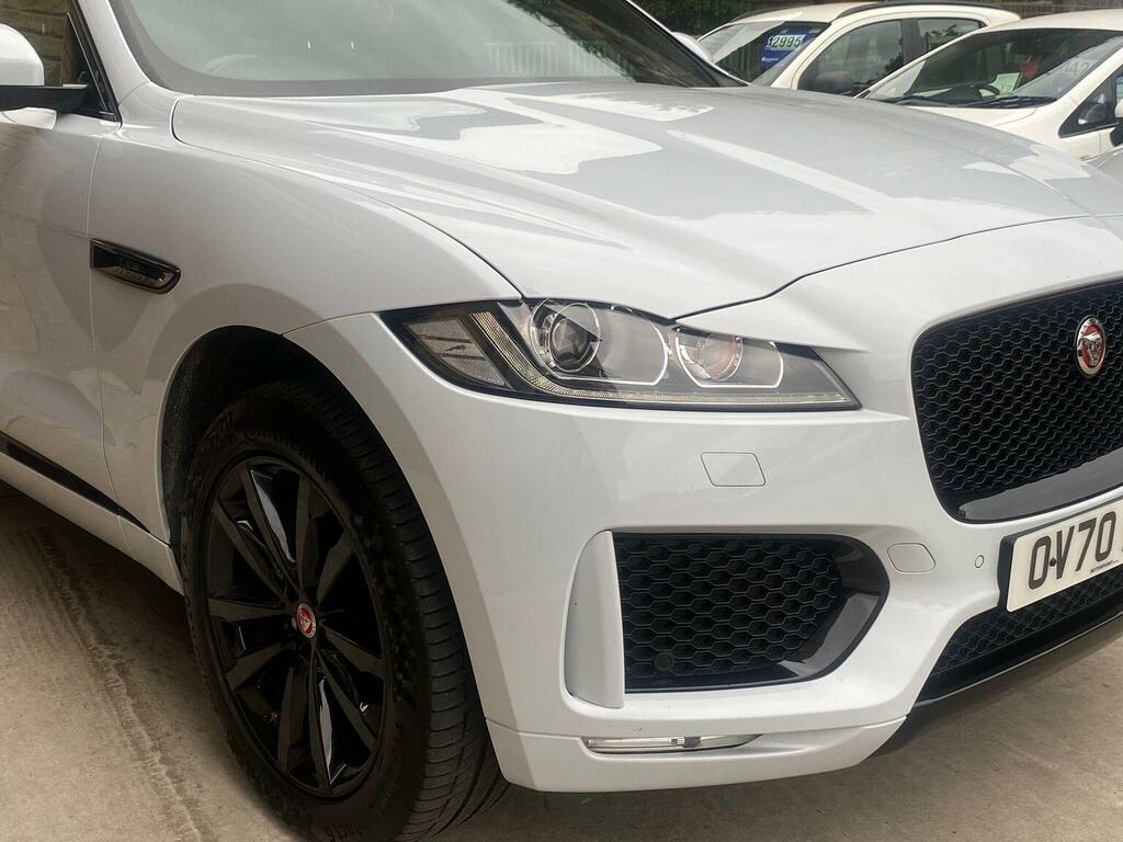 Jaguar F-Pace Suv 2.0 D240 Chequered Flag Awd Euro 6 Ss OV70WYF White #2