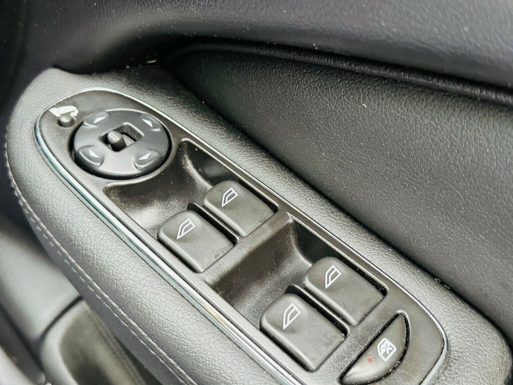 Jaguar XJR 4.2 V8 Silver #69