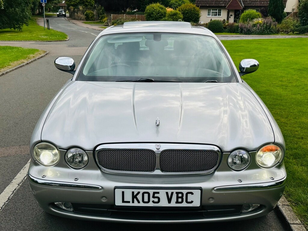 Jaguar XJR 4.2 V8 Silver #9