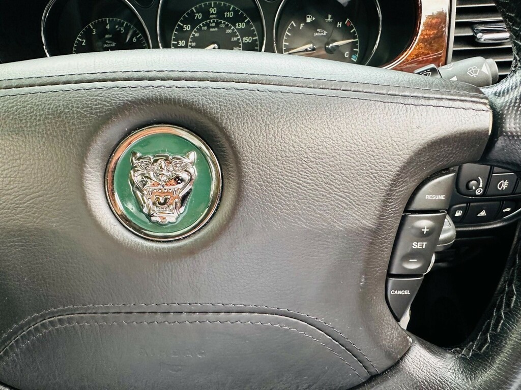 Jaguar XJR 4.2 V8 Silver #66