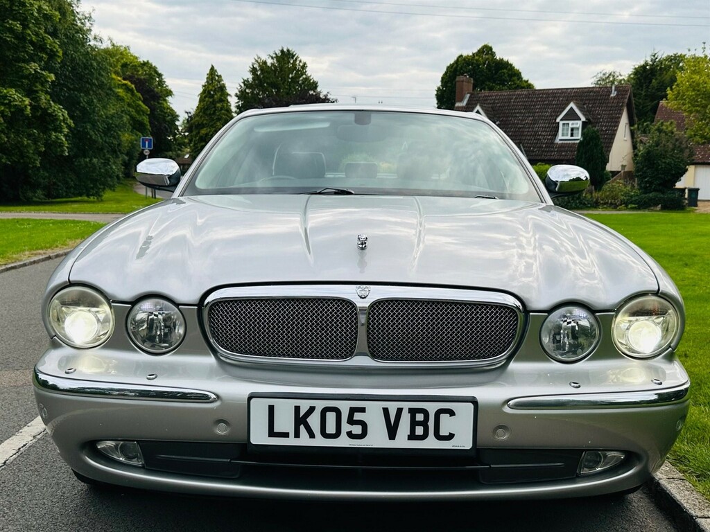 Jaguar XJR 4.2 V8 Silver #8