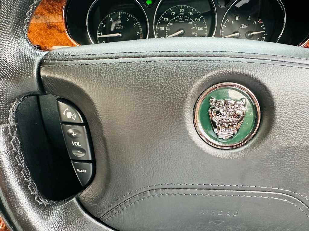Jaguar XJR 4.2 V8 Silver #65