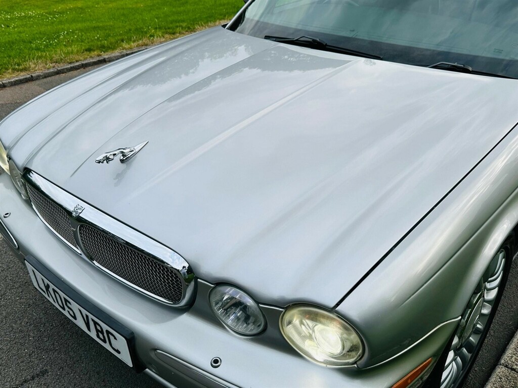 Jaguar XJR 4.2 V8 Silver #16