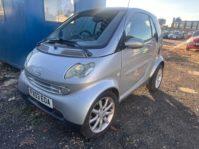 Smart Fortwo Hatchback 0.7 City Pure 200303 Black #8