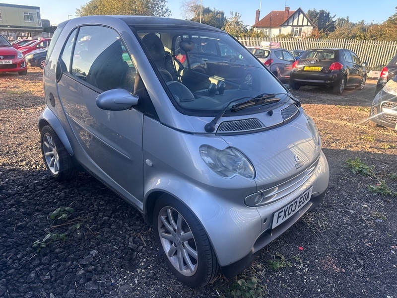 Smart Fortwo Hatchback 0.7 City Pure 200303 Black #4