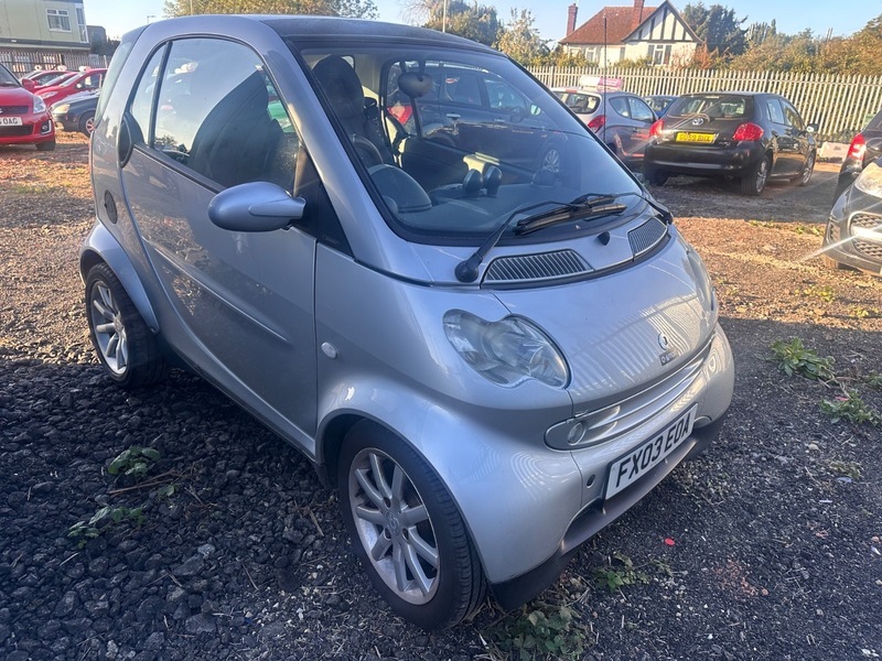 Smart Fortwo Hatchback 0.7 City Pure 200303 Black #3