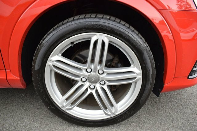Audi Q3 2.0 Tdi S Line Plus Suv Quattro SE65ZXH Red #4