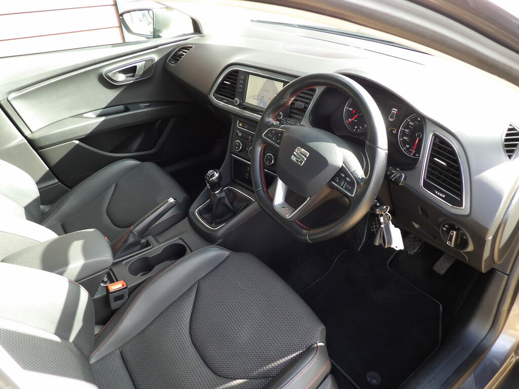 Seat Leon Hatchback 2.0 Tdi 184 Fr NA66XBE Grey #6