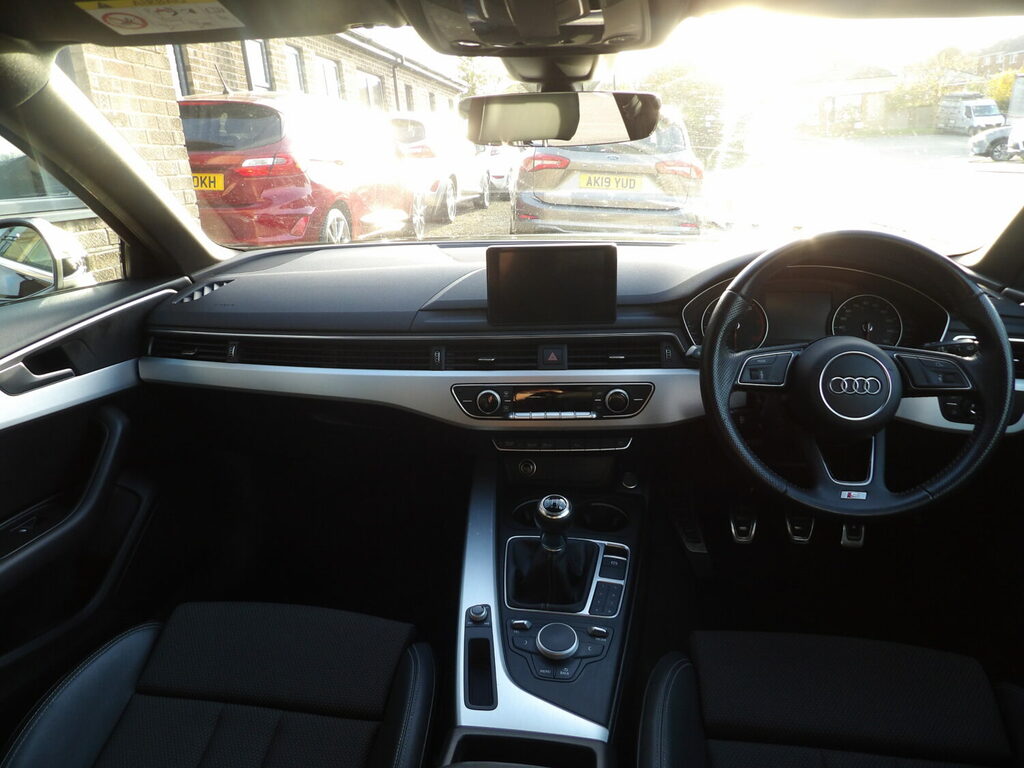 Audi A4 Avant Estate 2.0 Tfsi S-line Low Mileage Black #4