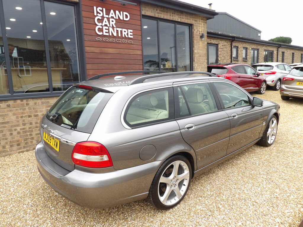 Jaguar X-Type 2.2D Sovereign Estate Less Than 50 000 Grey #4