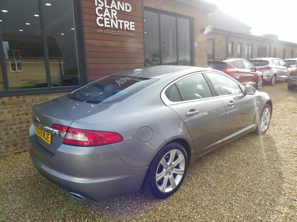 Jaguar XF 3.0D Luxury V6 Saloon Low Mileage NU09WJE Grey #3