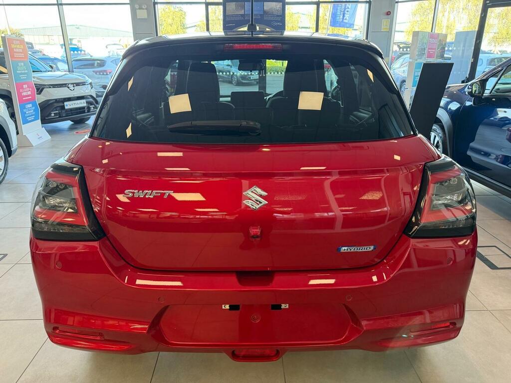 Suzuki Swift 1.2 Hybrid Motion Red #4