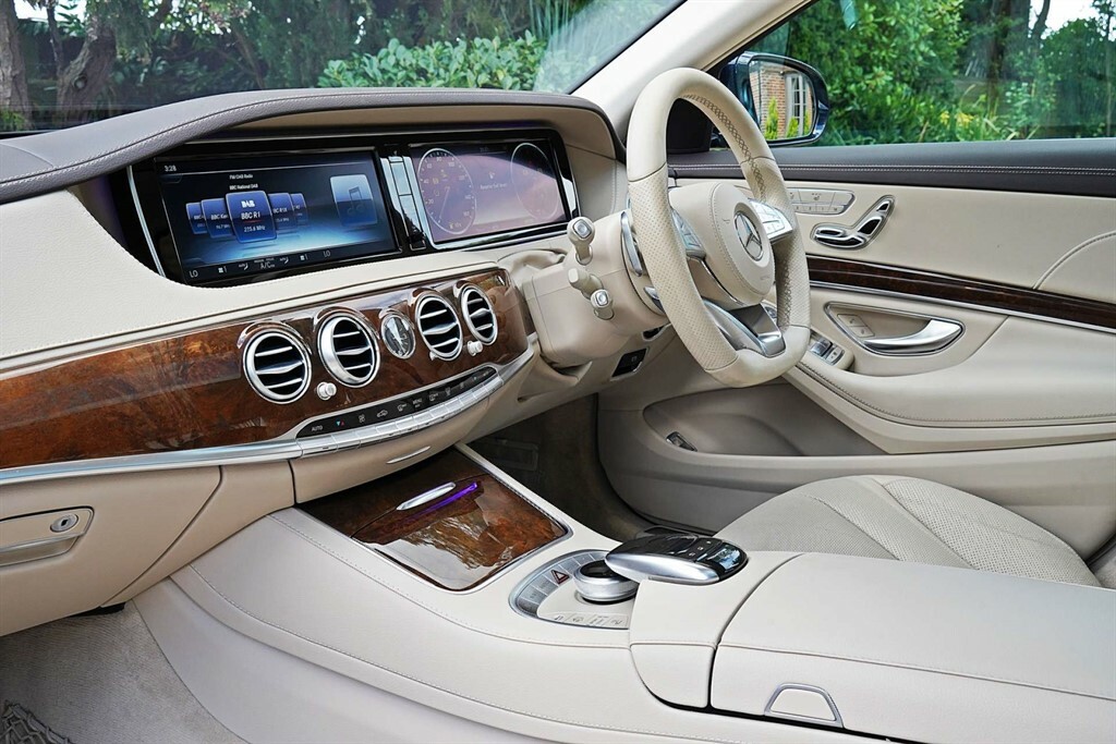Mercedes-Benz 500 Gle E 4Matic Amg Line Premium Plus Black #16