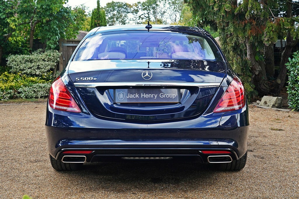 Mercedes-Benz 500 Gle E 4Matic Amg Line Premium Plus Black #3