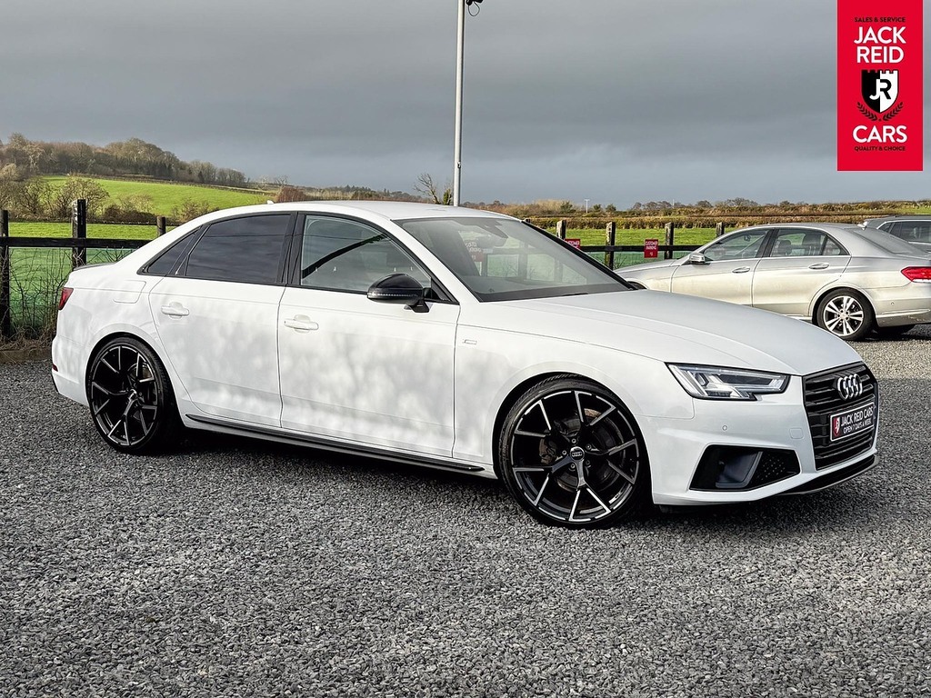 Audi A4 Saloon White #5