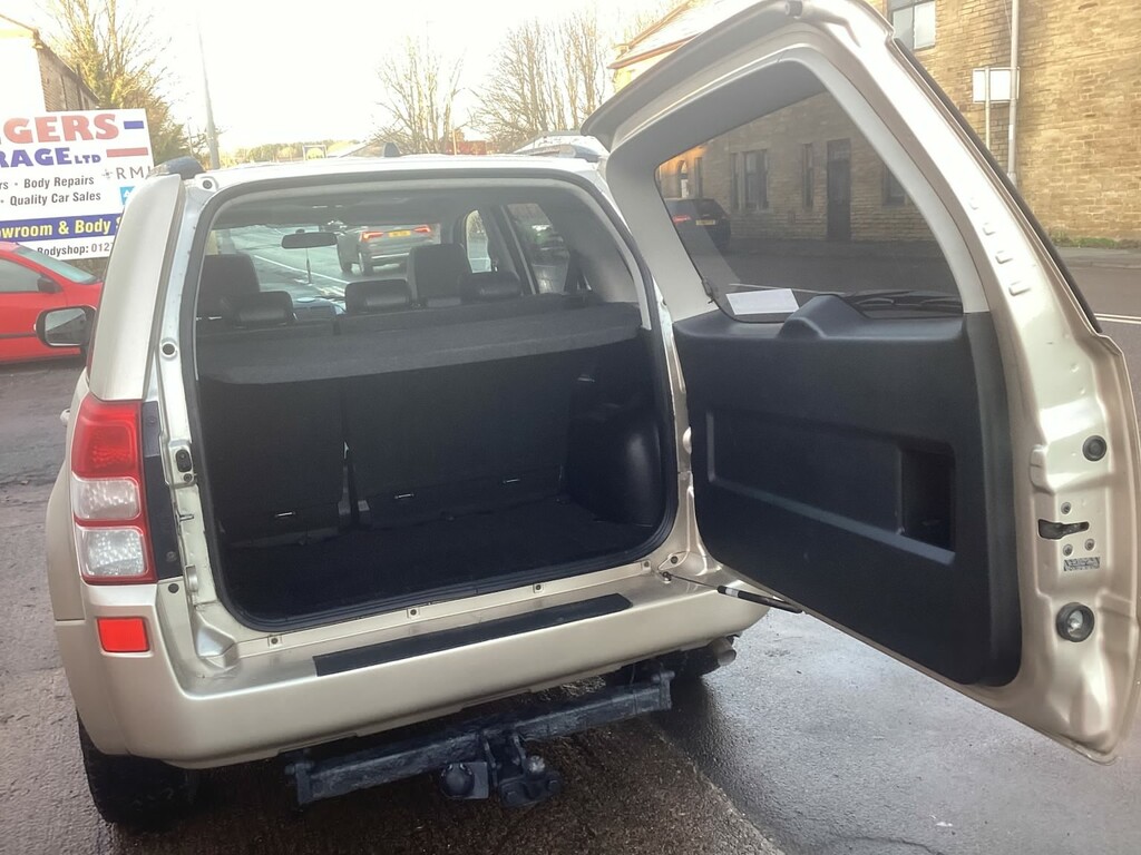 Suzuki Grand Vitara 2.4 Sz4  #12