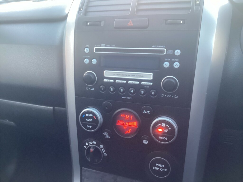 Suzuki Grand Vitara 2.4 Sz4  #18