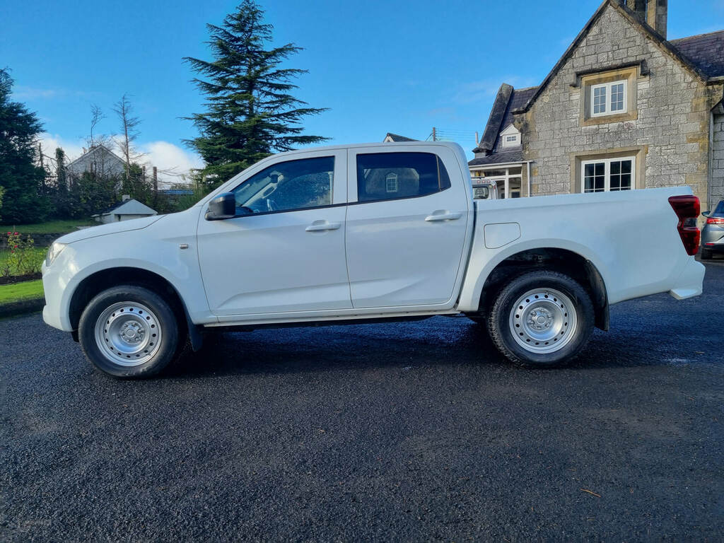 Isuzu D-Max 1.9 Utility Double Cab 4X4 FG71UPH White #5