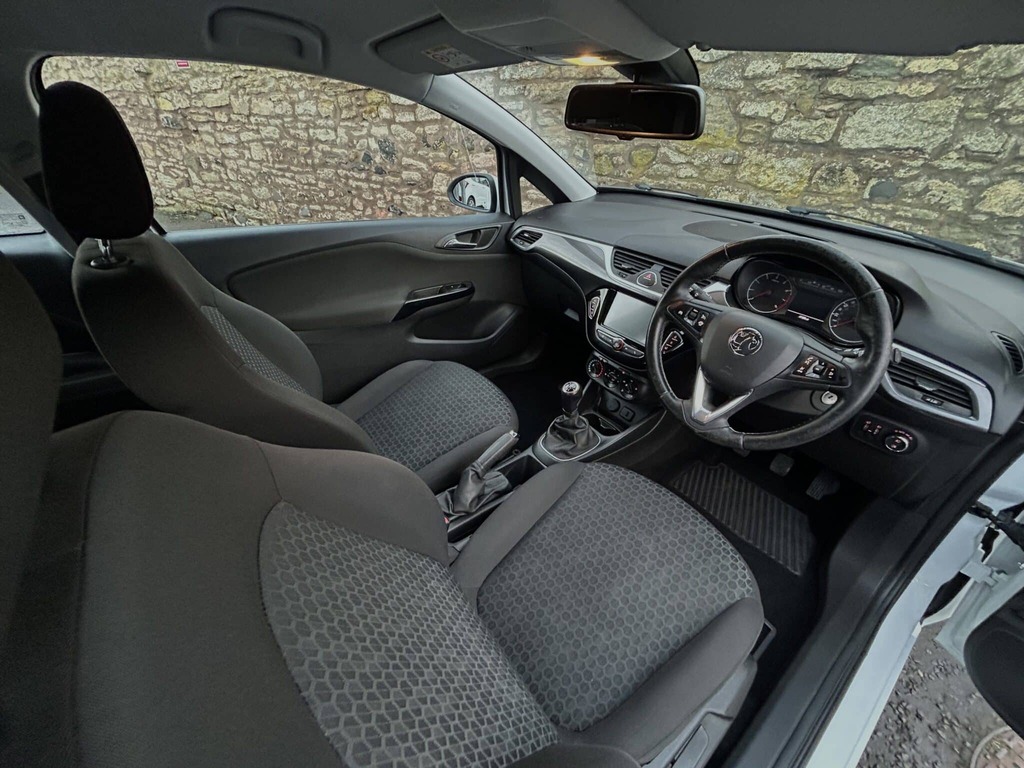 Vauxhall Corsa 1.4I Ecotec  White #5