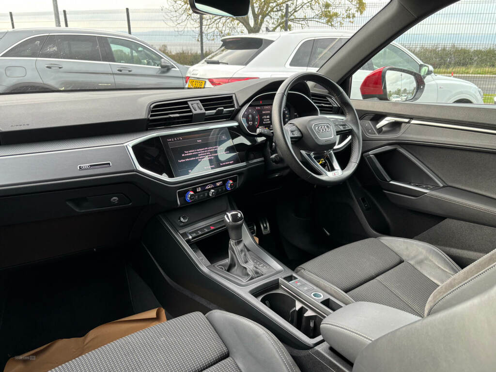 Audi Q3 35 Tdi S Line S Tronic GJ22DYO Red #6