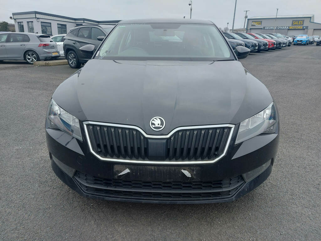 Skoda Superb Tdi Black #5