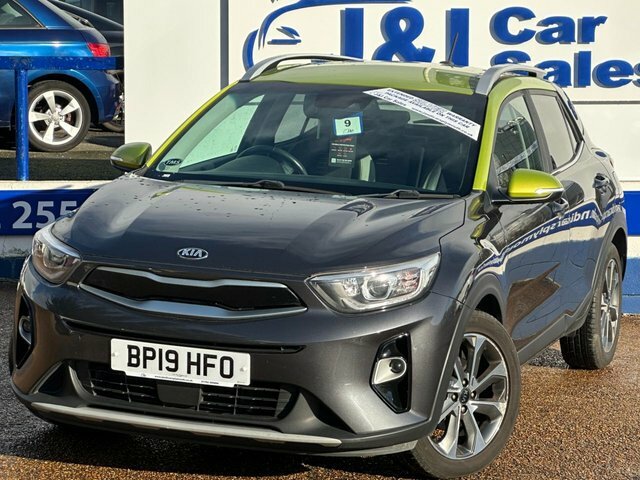 Kia Stonic 1.6 Crdi First Edition Suv Euro BP19HFO Grey #2