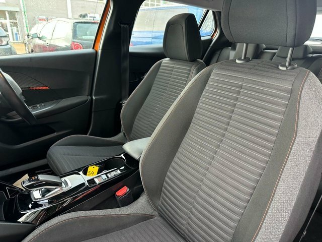 Peugeot e-2008 50Kwh Active Suv 136 Ps Orange #6