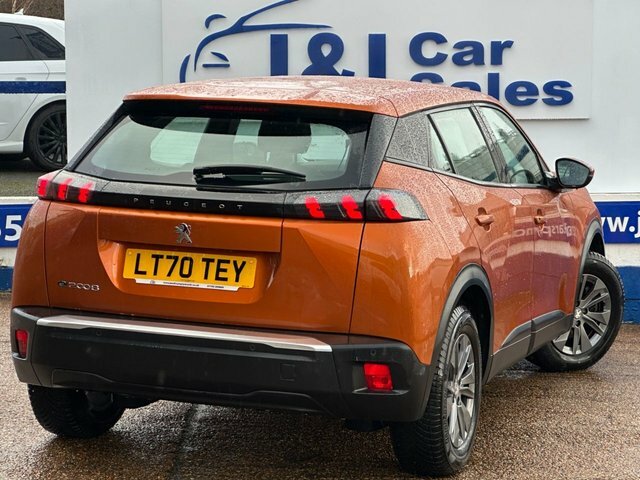 Peugeot e-2008 50Kwh Active Suv 136 Ps Orange #4
