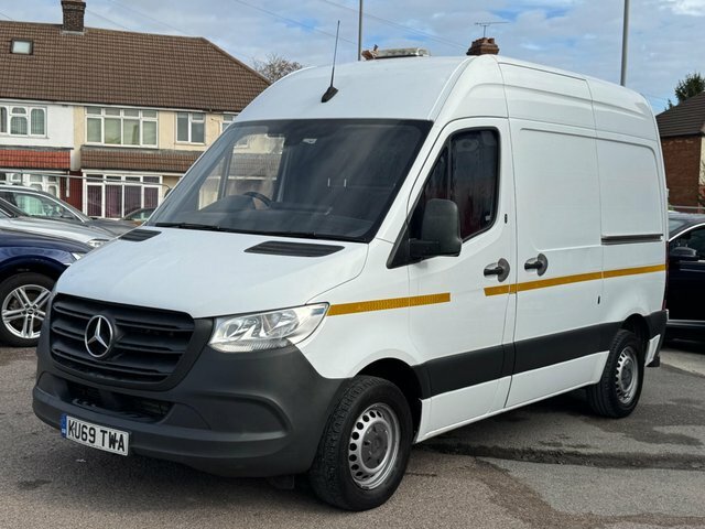 Mercedes-Benz Sprinter 2019 2.1 314 Cdi Progressive G-tronic Fwd L1 H1 Eu KU69TWA White #2