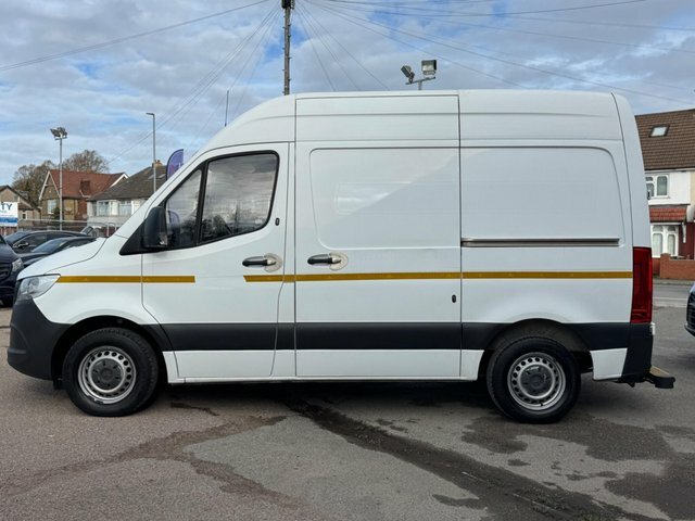 Mercedes-Benz Sprinter 2019 2.1 314 Cdi Progressive G-tronic Fwd L1 H1 Eu KU69TWA White #3