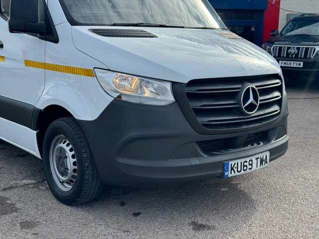 Mercedes-Benz Sprinter 2019 2.1 314 Cdi Progressive G-tronic Fwd L1 H1 Eu KU69TWA White #6
