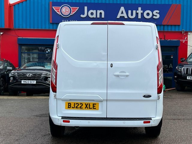 Ford Transit Custom 2022 2.0 300 Ecoblue Limited Crew Van L2 H1 Euro 6 BJ22XLE White #5
