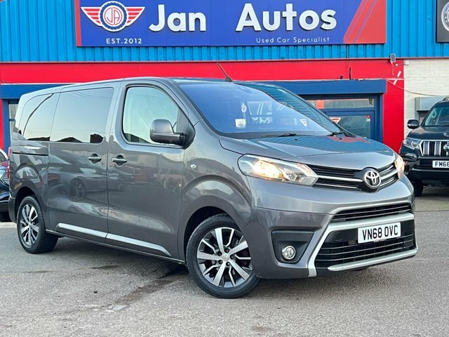 Toyota Proace Verso 2018 2.0D Family Medium Mpv Mwb Euro 6 Ss Grey