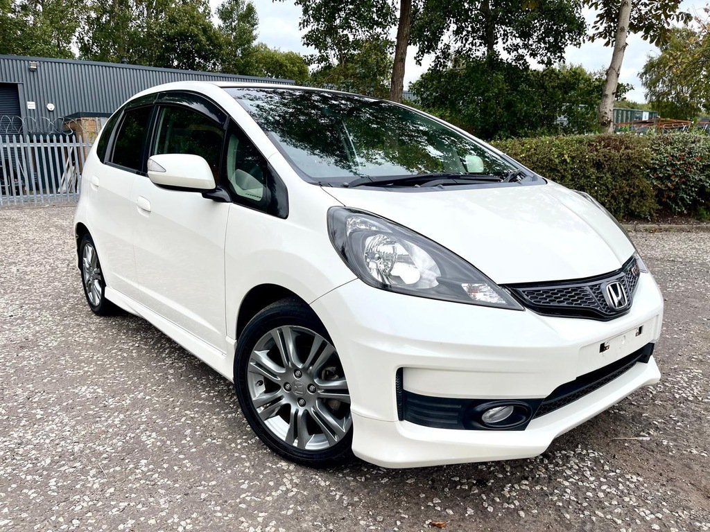 Honda Fit Jazz Rs Fresh Import 1.5 Hatc White