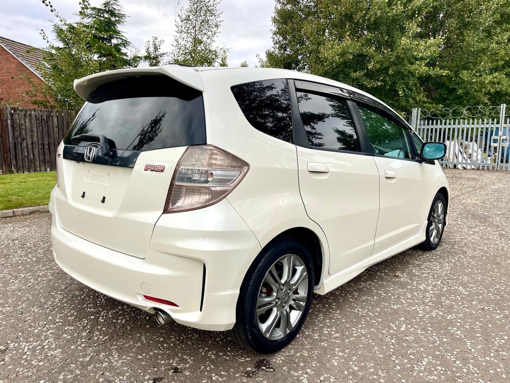 Honda Fit Jazz Rs Fresh Import 1.5 Hatc White #4