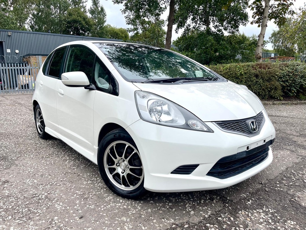 Honda Fit Jazz Rs Fresh Import 1.5 Hatc White