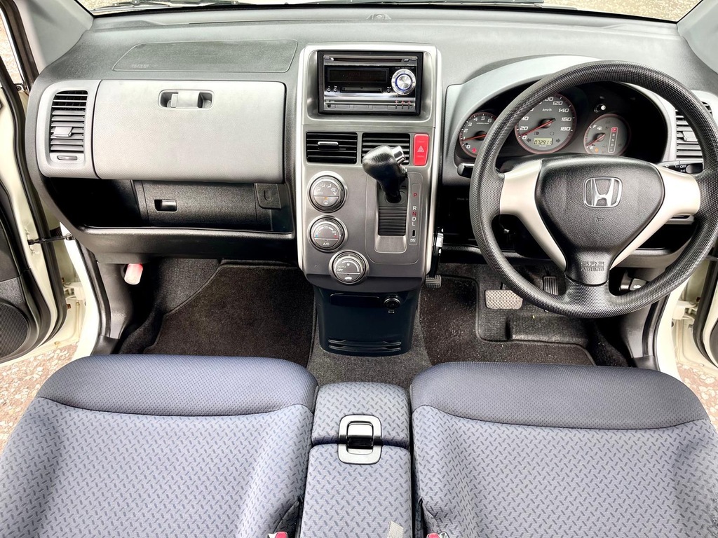 Honda Mobilio Black #9