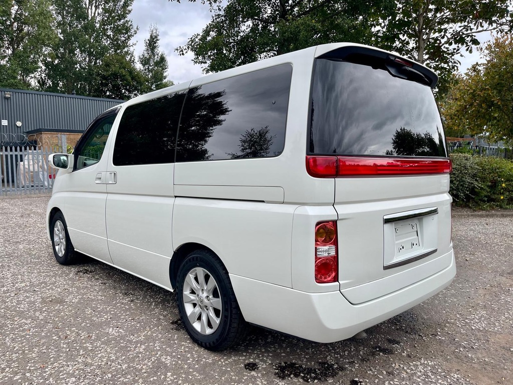 Nissan Elgrand XL Fresh Import 7 Seats Mpv 4 B Grade Cruise White #6