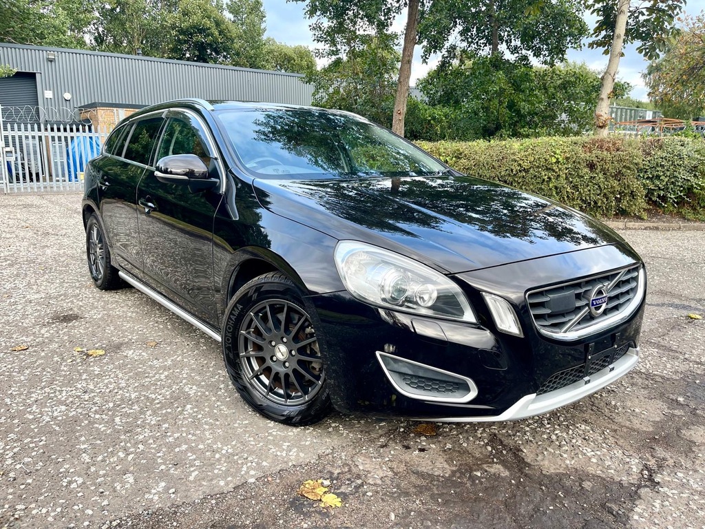 Volvo V60 1.6 T4 Se Lux Special Edition Estate R Black