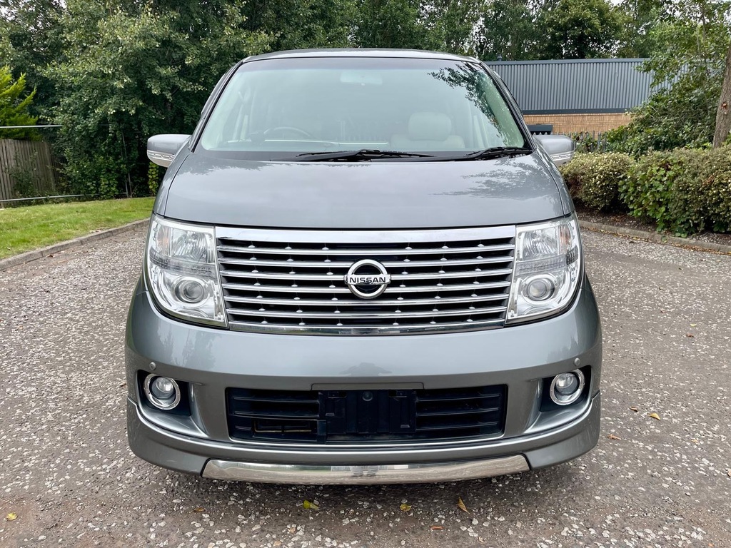 Nissan Elgrand XL Fresh Import 7 Seats Mpv 4 B Grade Cruise Silver #2