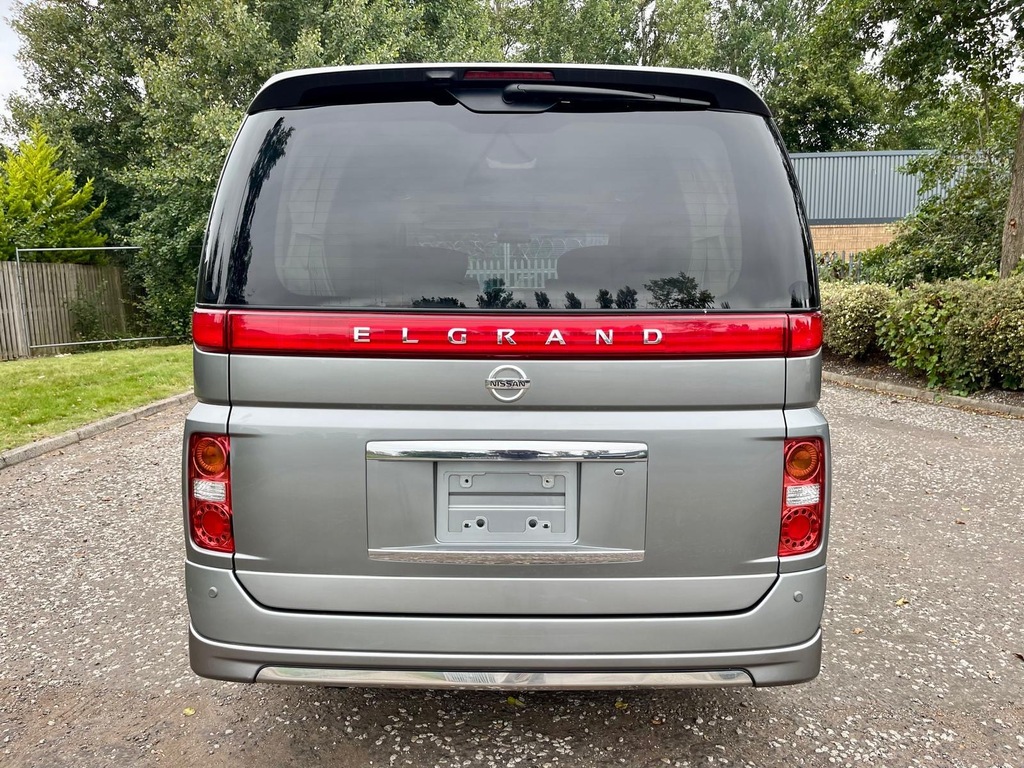 Nissan Elgrand XL Fresh Import 7 Seats Mpv 4 B Grade Cruise Silver #5
