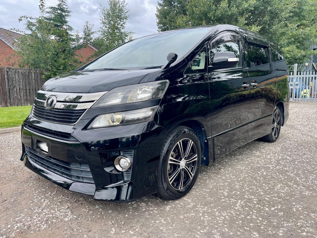 Toyota Vellfire Fresh Import Golden Eye 11 2.4 7 Seats Mpv 4 Black #3