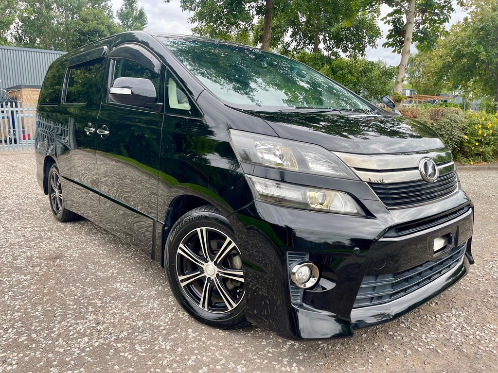 Toyota Vellfire Fresh Import Golden Eye 11 2.4 7 Seats Mpv 4 Black