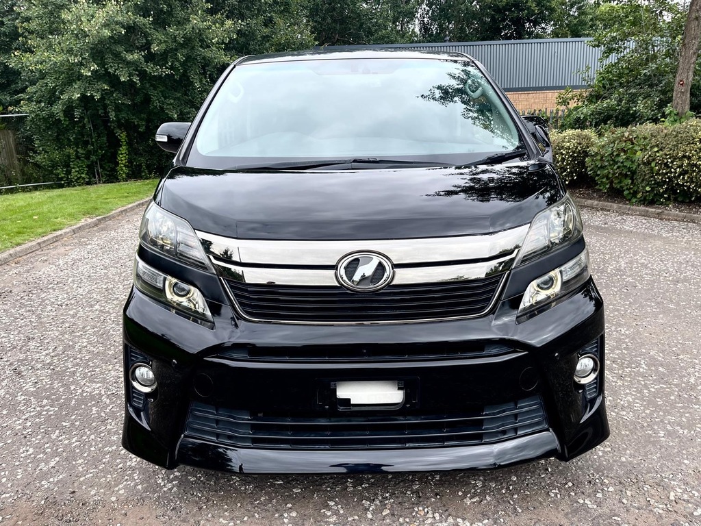 Toyota Vellfire Fresh Import Golden Eye 11 2.4 7 Seats Mpv 4 Black #2