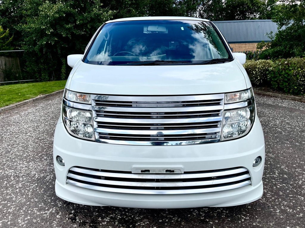 Nissan Elgrand Rider S Autech Fresh Import 4Wd 8 Seats Mpv 4 White #2