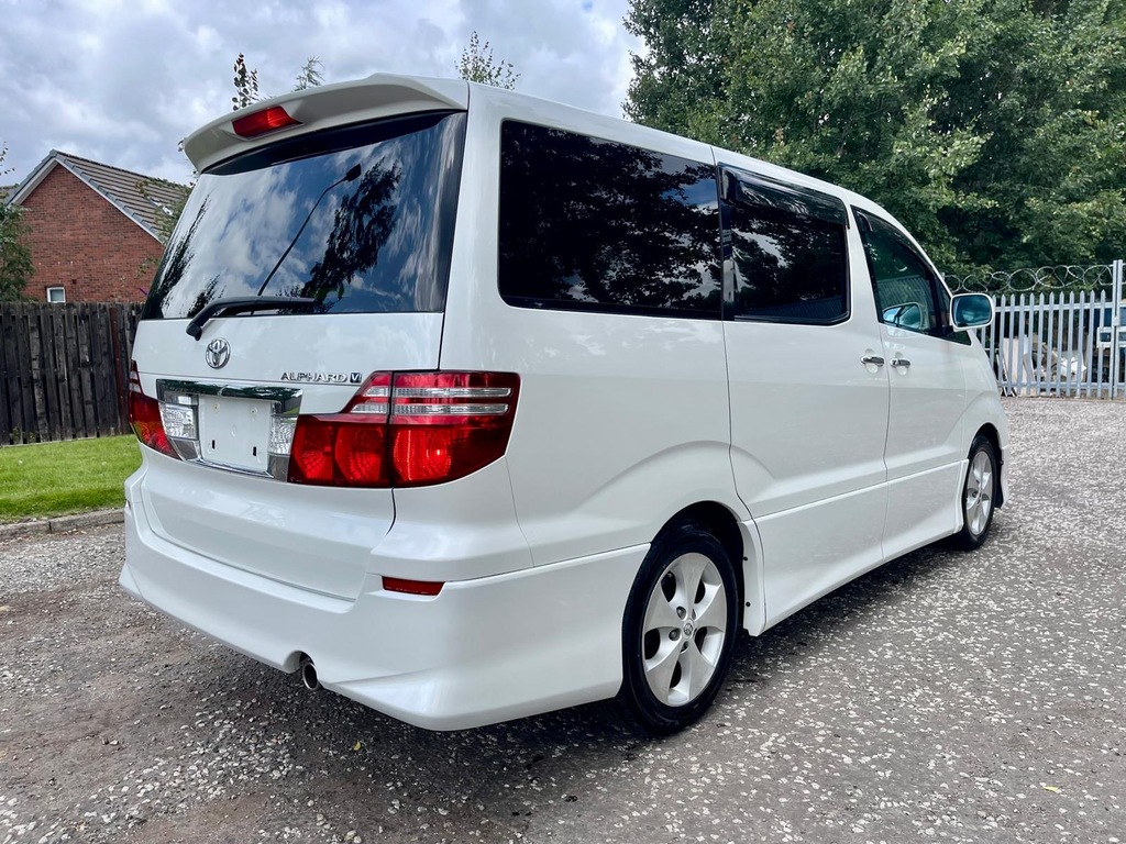 Toyota Alphard Fresh Import As Limited 2.4 8 Seats Mpv Petro White #6