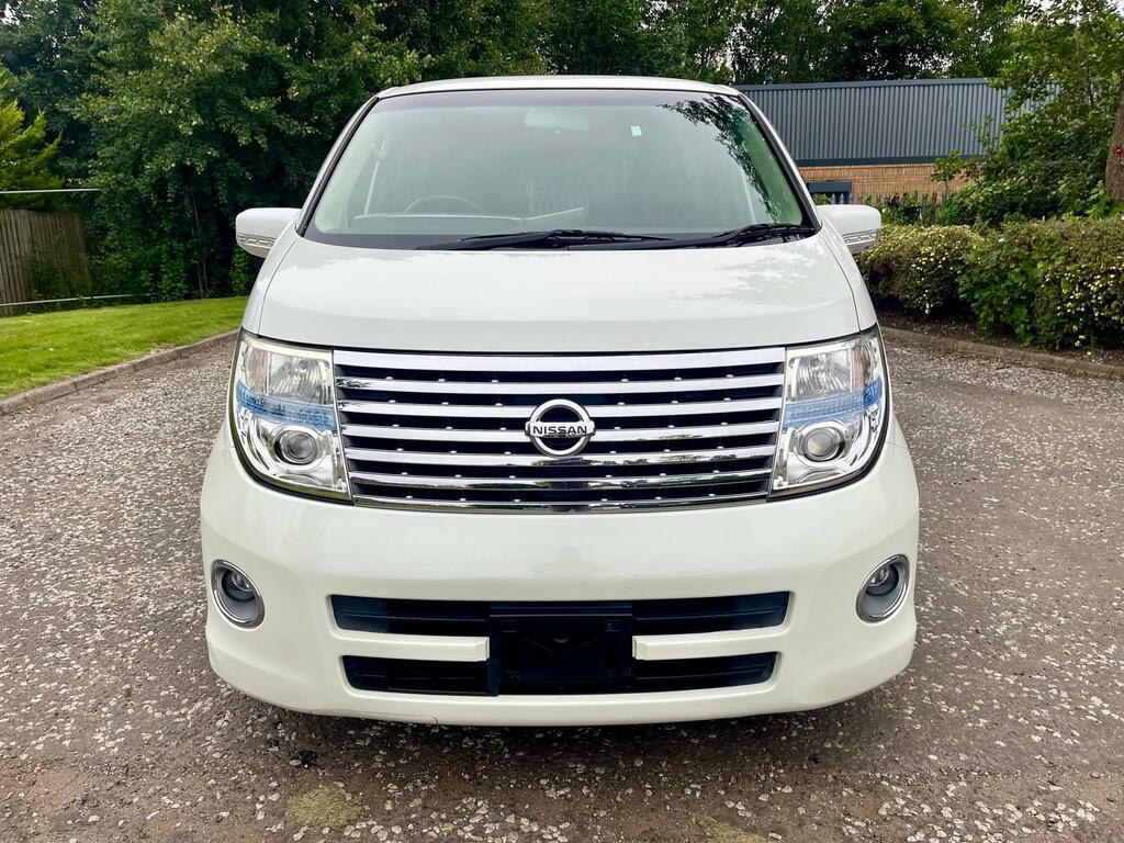 Nissan Elgrand Highway Star Fresh Import 3.5 V6 8 Seats Mpv White #2